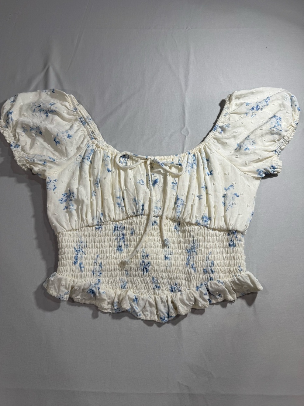 Altar'd State Ivory Crop Top with Blue Floral Print Women’s Size M